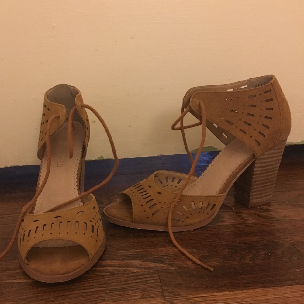 Tan Heels